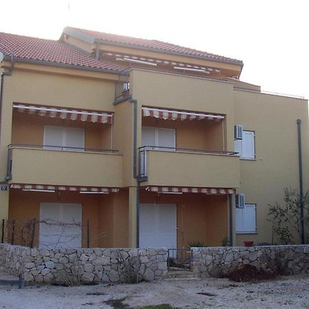 Apartments Jtv Simuni Kolan Exterior foto
